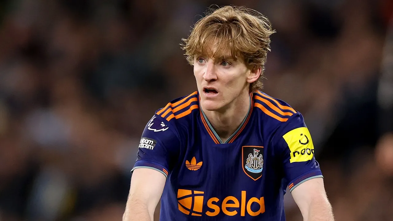 إدي هاو يخرج عن صمته برد حاسم حول انتقال أنتوني جوردون إلى أرسنال